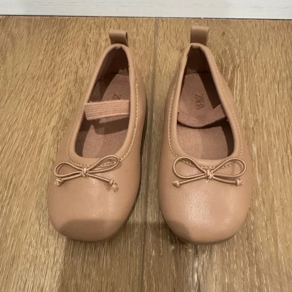 Girls Zara flats/ballerina shoes - Picture 1 of 2